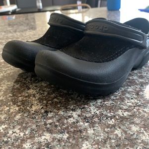 Black Crocs clogs/sandals